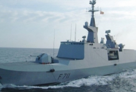 Франция направит для борьбы с ИГ группу кораблей с авианосцей